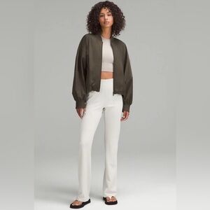 Lululemon Ribbed Softstreme Flared Pant in Bone Sz XS NWOT